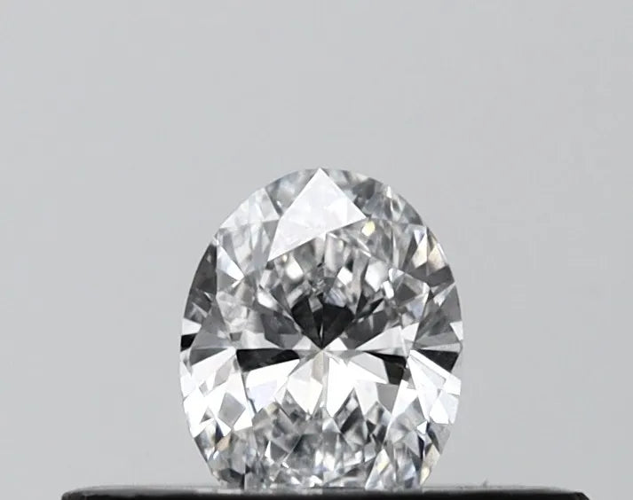 0.21ct Oval Lab Grown Diamond (Colour E, Clarity SI1, IGI Certified)