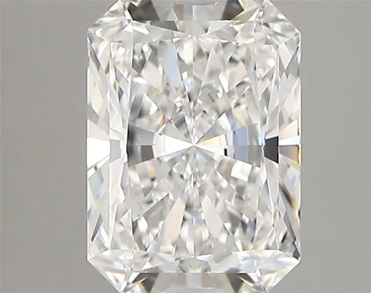 2.10ct Radiant Lab Grown Diamond (Colour F, Clarity IF, IGI Certified)