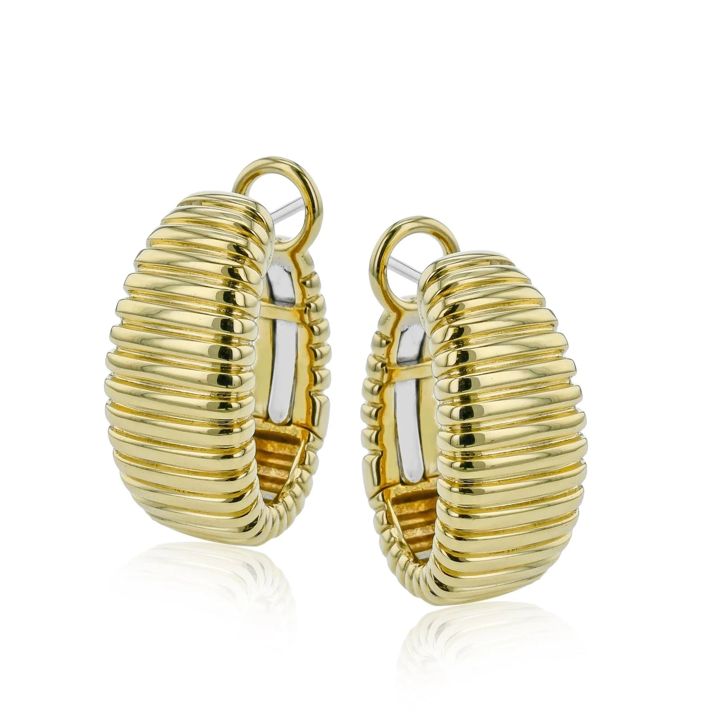 Simon G. LE4854 graduating ribbed hoop earrings in 18K yellow gold with high-polished finish