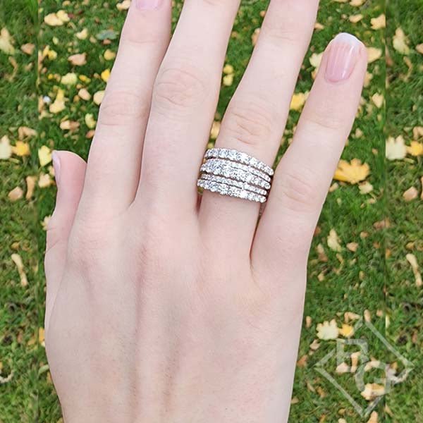 Simon G. Wide Five Row Graduating Diamond Anniversary Ring