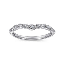 Load image into Gallery viewer, Gabriel &amp; Co. &quot;Chelsea&quot; Curved Engraved Diamond Wedding Band
