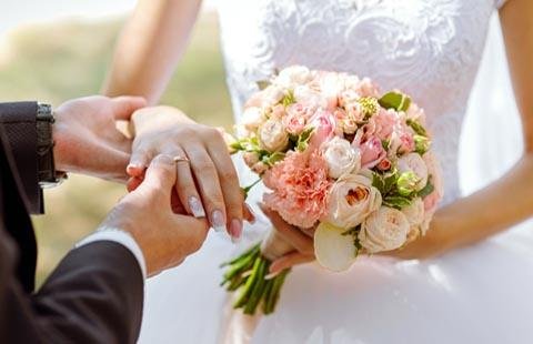Do Wedding Bands Have To Match?