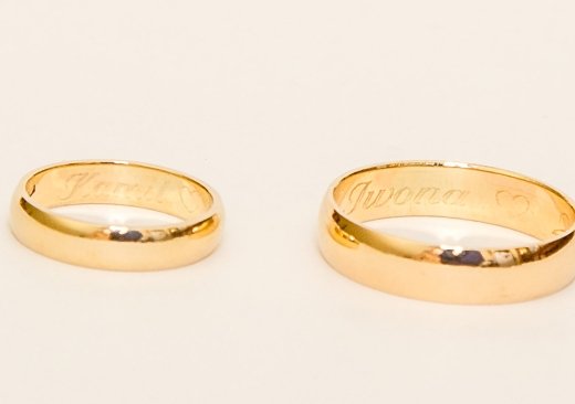 Engraving Your Wedding & Engagement Rings: All You Need to Know - Ben Garelick (2024)