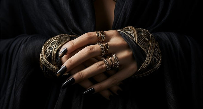 The Hidden Meaning of Rings: Unlocking the Secrets of Each Finger