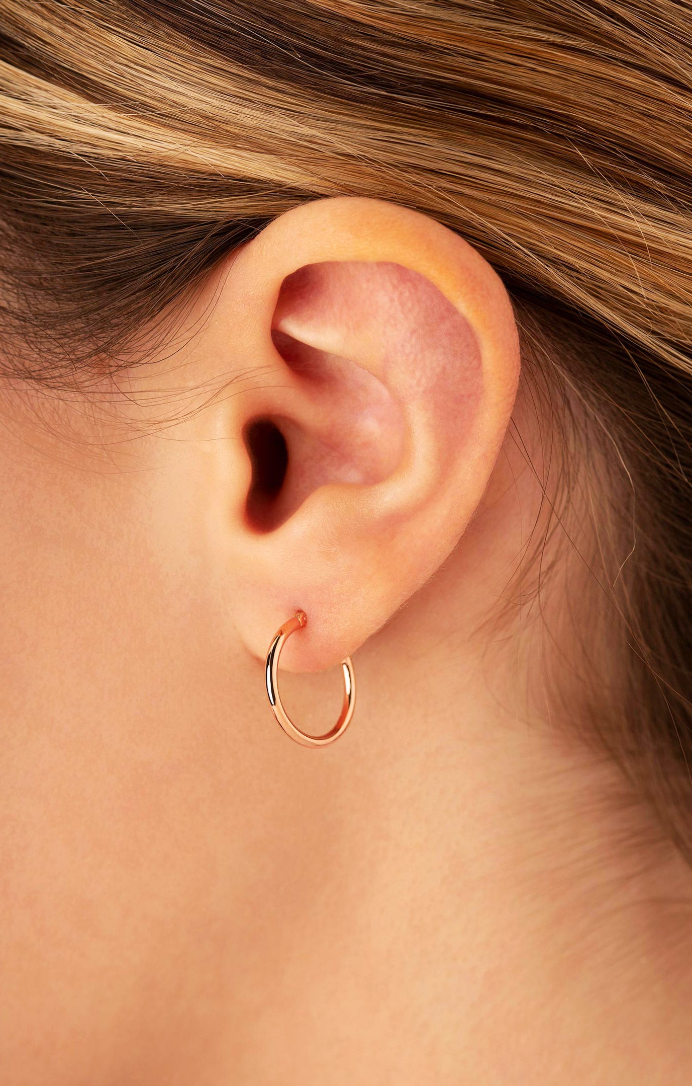 Ben Garelick Classic Rose Gold Small Hoop Earrings on Ear