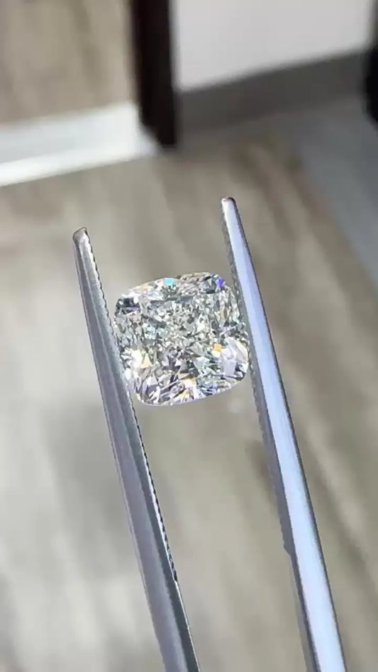 2.01ct Cushion brilliant Natural Diamond (Colour G, Clarity VS1, EGL Certified)