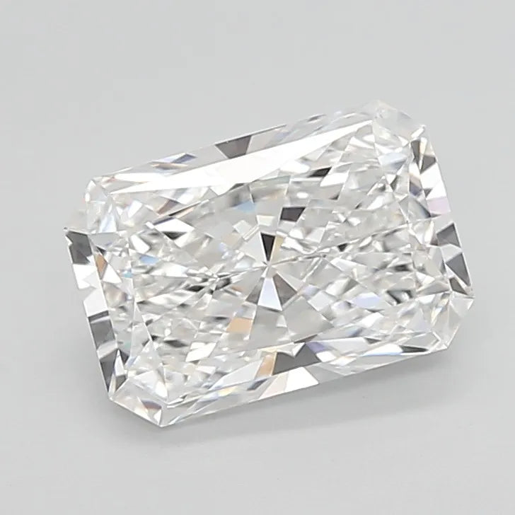 4.05ct Radiant Lab Grown Diamond (Colour E, Clarity VVS2, IGI Certified)