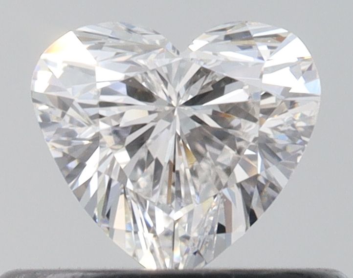 6471976879- 0.31 ct heart GIA certified Loose diamond, G color | VS1 clarity