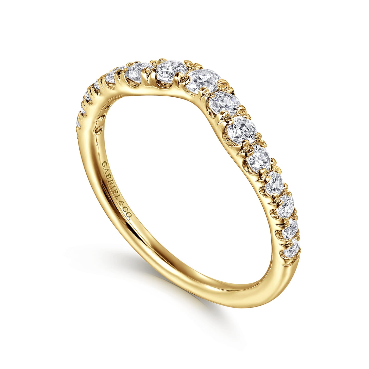 Gabriel & Co. Yellow Gold Chambery Curved Graduating Diamond Wedding Band
