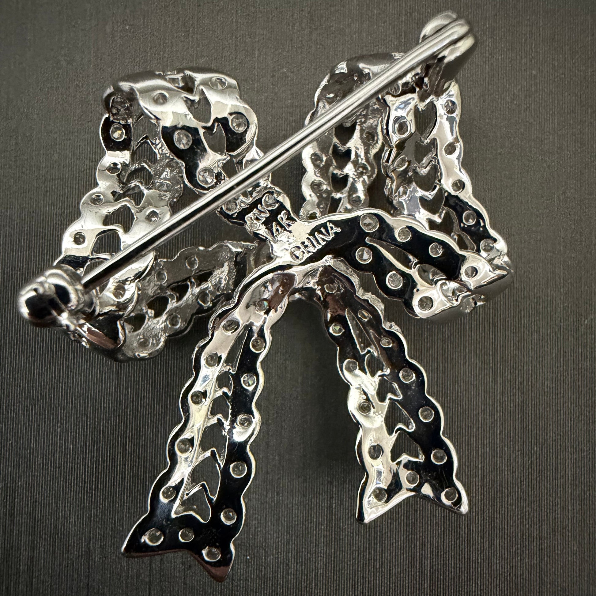 Ben Garelick Estate 14K White Gold Round Cut Pave Set Diamond Bow Brooch