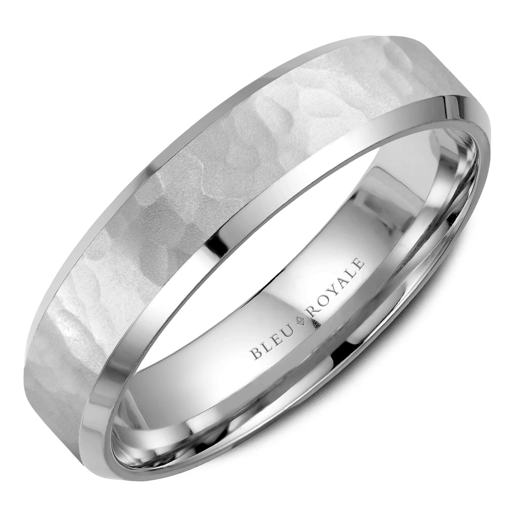 Bleu Royale 14K White Gold Frosted Hammer Center Wedding Band