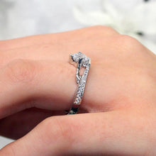Load image into Gallery viewer, Barkev&#39;s Bypass Swirl Diamond Engagement Ring
