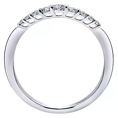 Gabriel & Co. Graduating Diamond Wedding Band