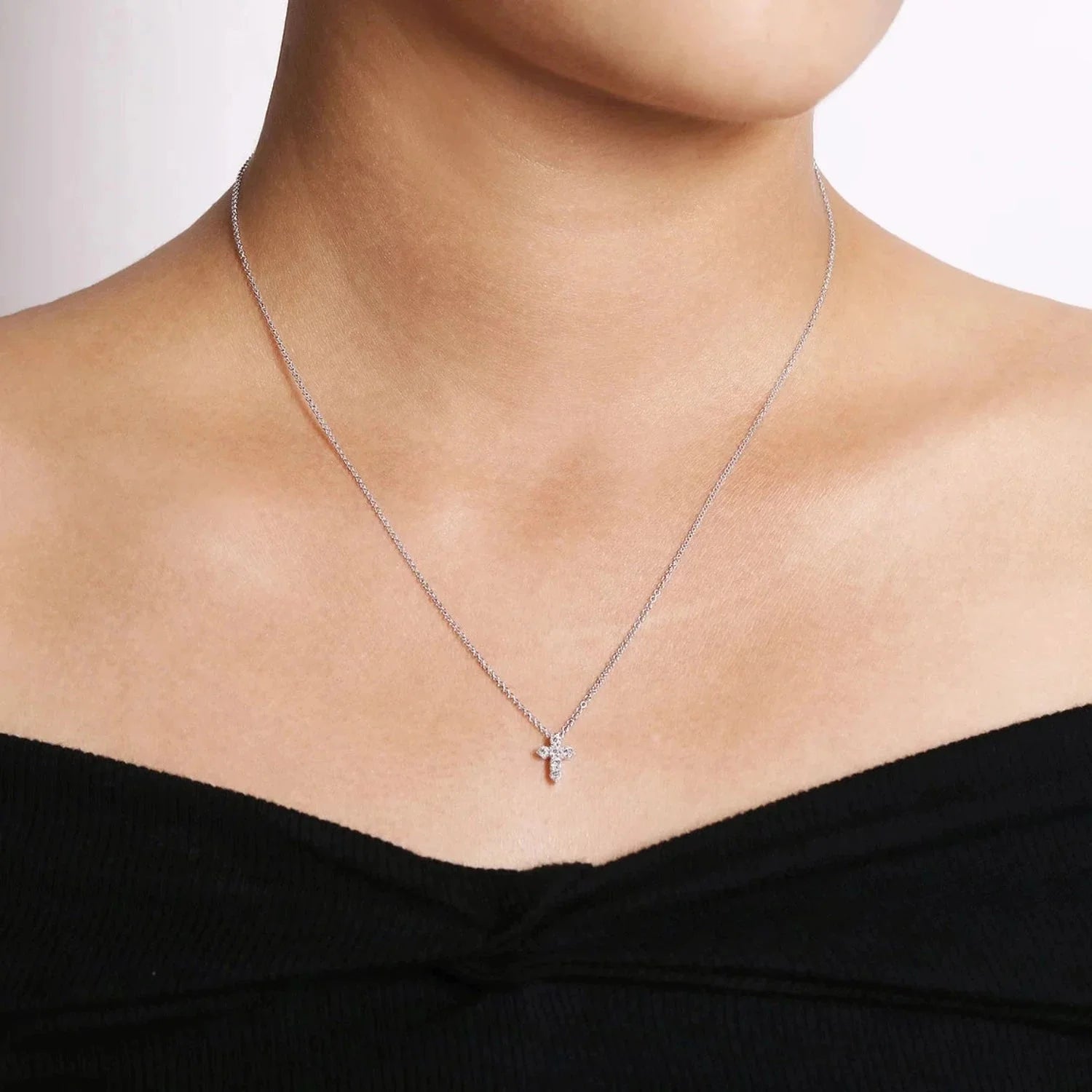 Gabriel & Co. Small Prong Set Diamond Cross Pendant