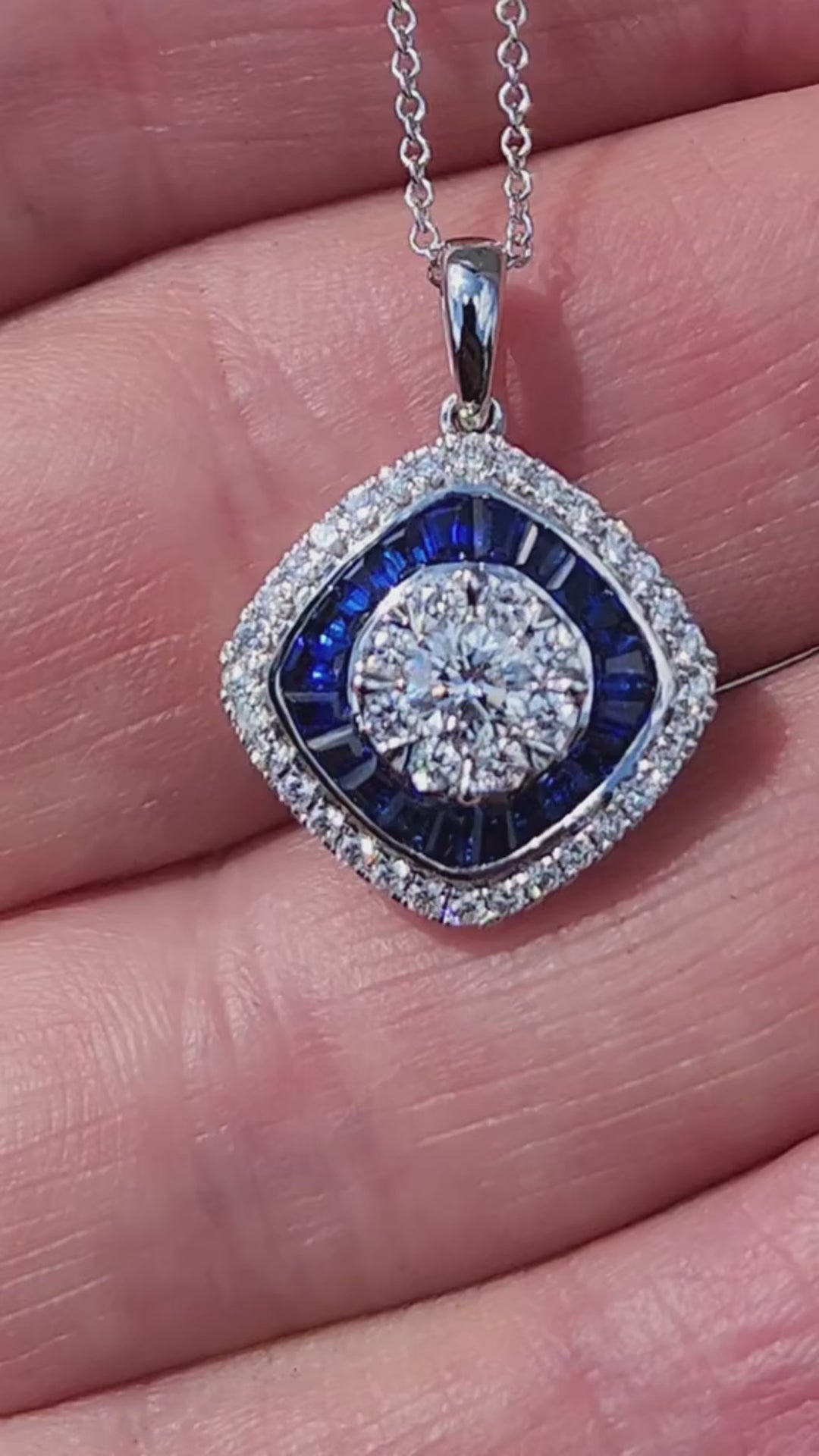 Video of Simon G. 18K White Gold Compass Style Sapphire & Diamond Pendant