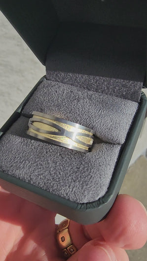 Video of Simon G. White & Yellow Gold 8MM Infinity Twist Design Wedding Band
