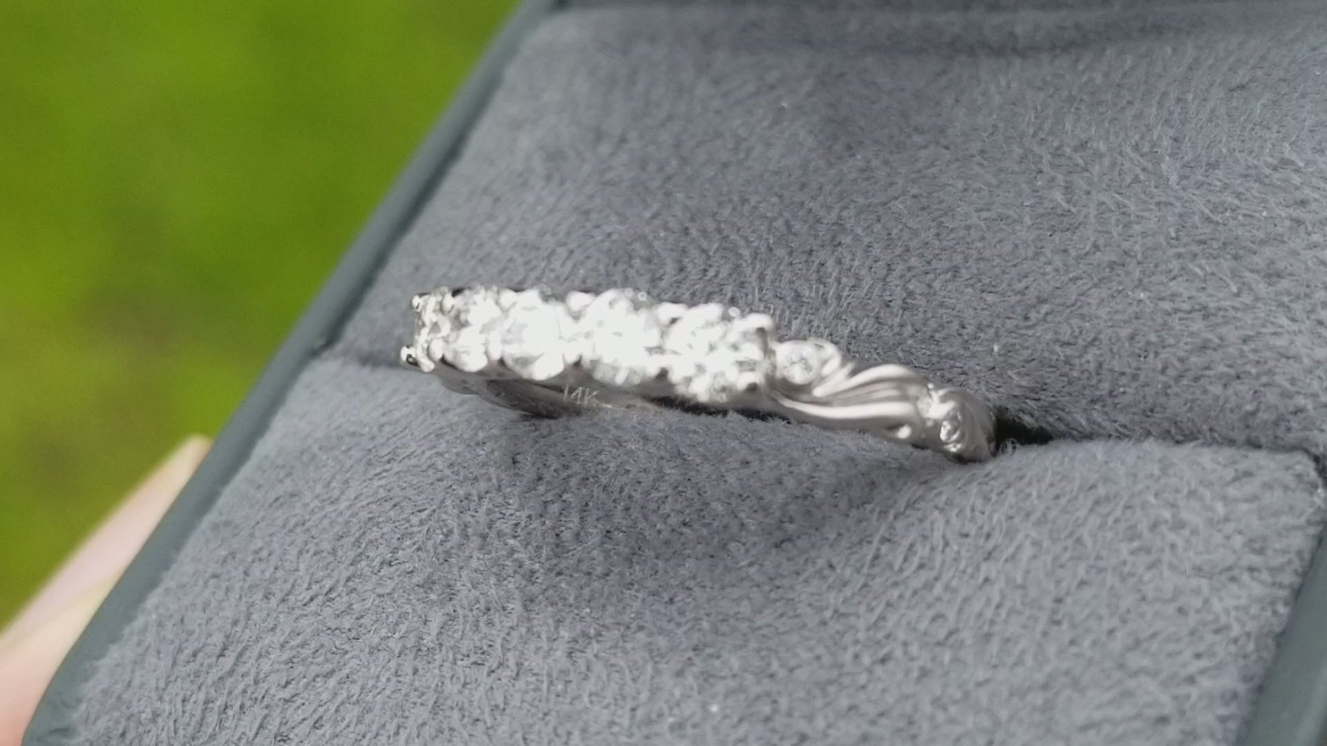 Video of Artcarved "Hayley" Five Stone Diamond Wedding Band