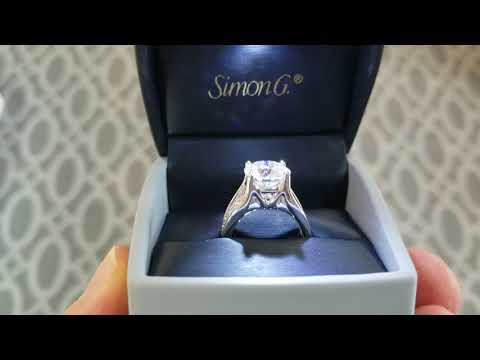 Buy Simon G. Large Center Diamond Engagement Ring