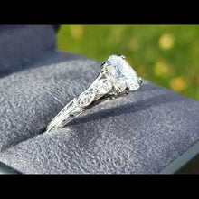 Load and play video in Gallery viewer, Gabriel &amp; Co. &quot;Chelsea&quot; Oval Cut Diamond Engagement Ring
