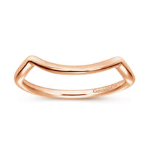 Load image into Gallery viewer, Gabriel &amp; Co. &quot;Celine&quot; Curved High Polish Wedding Band
