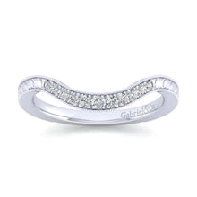 Load image into Gallery viewer, Gabriel &amp; Co. &quot;Lexington&quot; Diamond Curved Wedding Band

