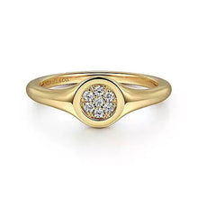Load image into Gallery viewer, Gabriel Pave Diamond Signet Ring

