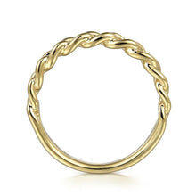 Load image into Gallery viewer, Gabriel Polished Cuban Link Style Gold Ring
