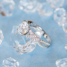 Load image into Gallery viewer, Kirk Kara Pirouetta Thin Twist Diamond Engagement Ring
