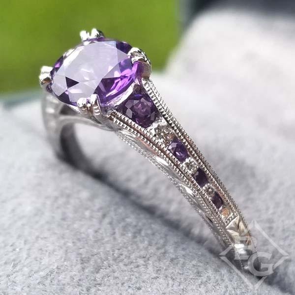 Antique Vintage 14K Yellow Gold Amethyst Solitaire Engagement Ring Size 5.25