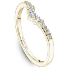 Load image into Gallery viewer, Noam Carver Round Cut Tip Graduating Diamond Wedding Band

