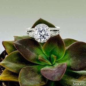 Simon G. 18K White Gold Diamond Halo Split Shank Engagement Ring