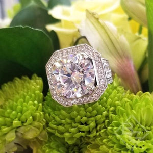 Simon G. Large Center Halo Diamond Engagement Ring