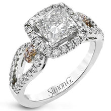 Load image into Gallery viewer, Simon G. Split Shank Princess Halo Diamond Engagement Ring
