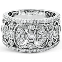 Load image into Gallery viewer, Simon G. Vintage Style Oval Shape Diamond Ring
