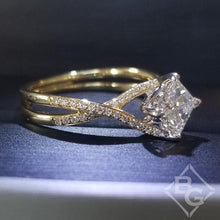 Load image into Gallery viewer, Simon G. Yellow Gold Princess Cut &quot;Twist&quot; Split Shank Diamond Engagement Ring
